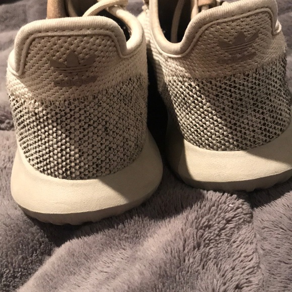 NUDE ADIDAS TUBULAR SHADOW KNIT - Picture 9 of 12
